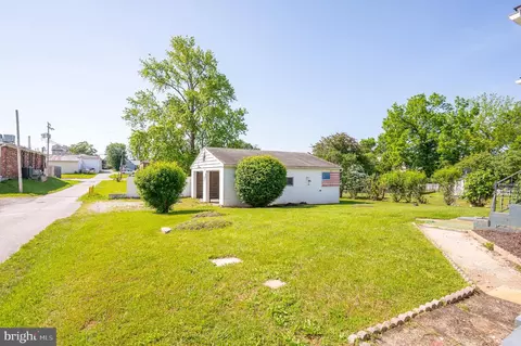 Exterior - 107 W 6th Ave, Ranson, WV 25438 photo 15 of 19