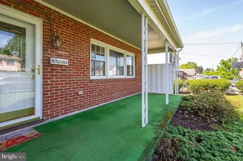 Exterior - 107 W 6th Ave, Ranson, WV 25438 photo 5 of 19