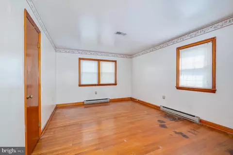Bedroom - 107 W 6th Ave, Ranson, WV 25438 photo 1 of 4