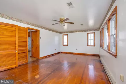 Living - 107 W 6th Ave, Ranson, WV 25438 photo 3 of 6
