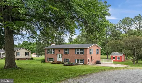 116 7th St, Shenandoah Junction, WV 25442