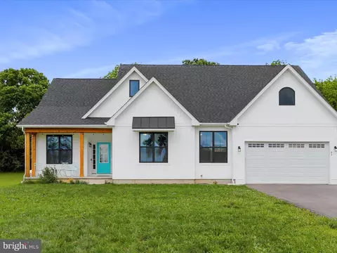 84 Ancient Oaks Ct, Charles Town, WV 25414