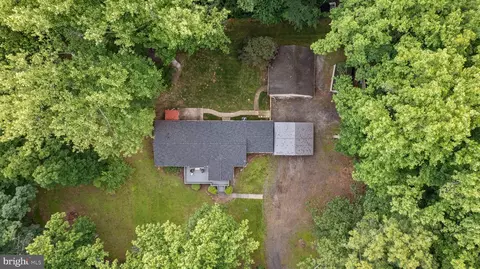 364 Blueberry Ln, Harpers Ferry, WV 25425