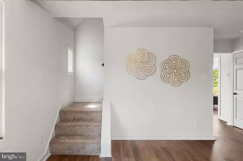 Entry Way - 1199 Summit Point Rd, Summit Point, WV 25446 photo 3 of 6