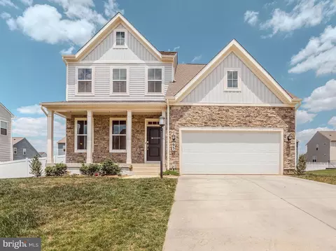 93 Cabots St, Charles Town, WV 25414