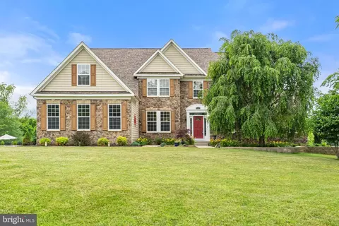 193 Declaration Dr, Charles Town, WV 25414