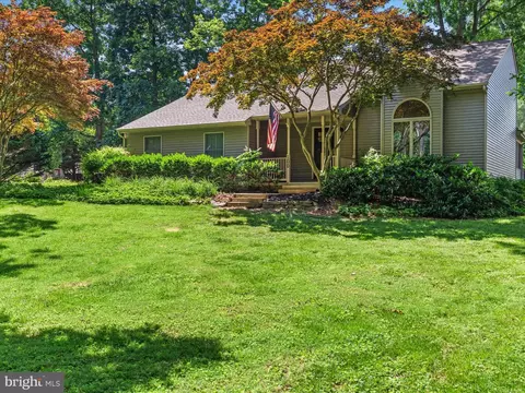 100 Devon Way, Shepherdstown, WV 25443