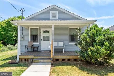 215 W 4th Ave, Ranson, WV 25438