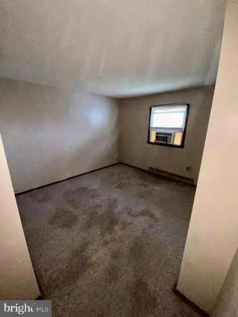 316 E 11th Ave, Ranson, WV 25438 photo 8
