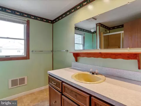 101 S Mcdonald St, Ranson, WV 25438 photo 18