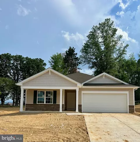 114 Gatehouse Pl, Charles Town, WV 25414