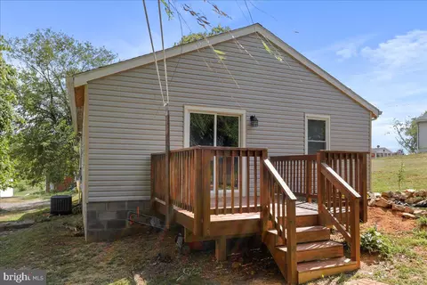 Exterior - 40 Clems Dr, Ranson, WV 25438 photo 8 of 11