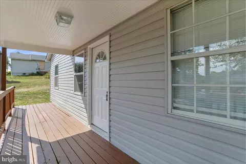 Exterior - 40 Clems Dr, Ranson, WV 25438 photo 4 of 11