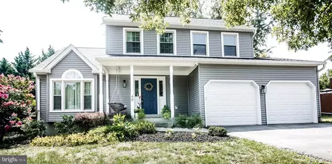 48 Fenway Dr, Charles Town, WV 25414