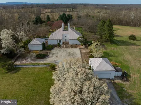 4001 Engle Molers Rd, Shepherdstown, WV 25443