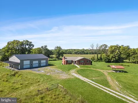 2579 Engle Molers Rd, Harpers Ferry, WV 25425
