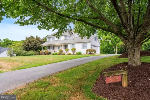 398 Stafford Ln, Harpers Ferry, WV 25425