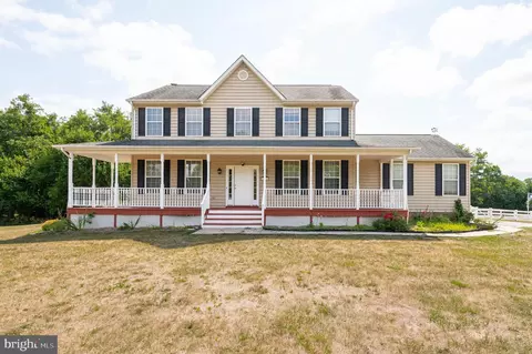 206 Carriage Dr, Harpers Ferry, WV 25425