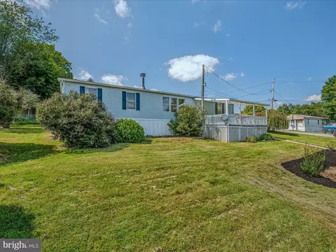 100 Turtle Ln, Ranson, WV 25438 photo 9