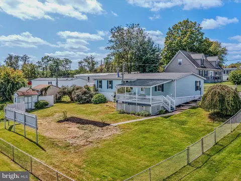 100 Turtle Ln, Ranson, WV 25438 photo 8