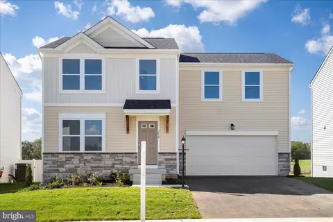 252 Ellery St, Ranson, WV 25438