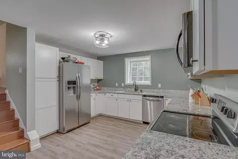 980 Summit Point Rd, Summit Point, WV 25446 photo 9