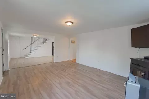 104 W 5th Ave, Ranson, WV 25438 photo 5