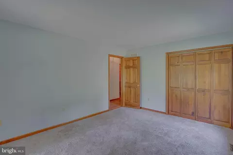 Bedroom - 197 Glen Rd, Shepherdstown, WV 25443 photo 4 of 4