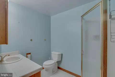 Bath - 197 Glen Rd, Shepherdstown, WV 25443 photo 2 of 5