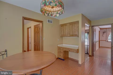 Entry Way - 197 Glen Rd, Shepherdstown, WV 25443 photo 2 of 2