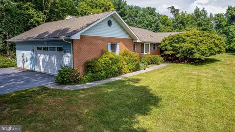 Exterior - 197 Glen Rd, Shepherdstown, WV 25443 photo 1 of 2