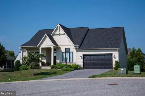 17 Blackburn Ct, Charles Town, WV 25414