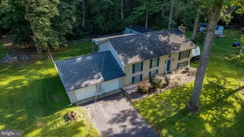 257 Ashley Dr, Shepherdstown, WV 25443