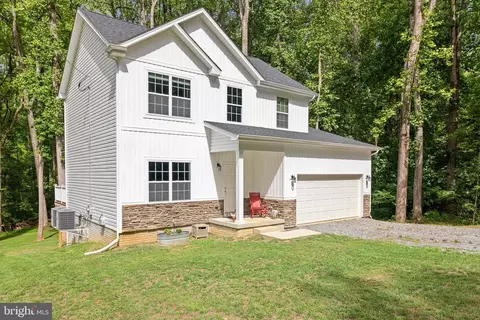 247 Sunset Ln, Harpers Ferry, WV 25425