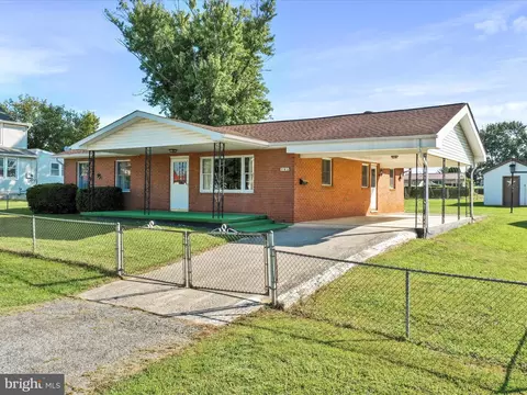 205 S George St, Ranson, WV 25438 photo 31