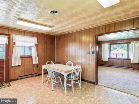 205 S George St, Ranson, WV 25438 photo 14