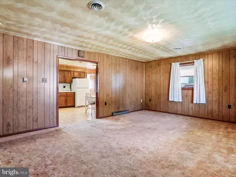 205 S George St, Ranson, WV 25438 photo 11