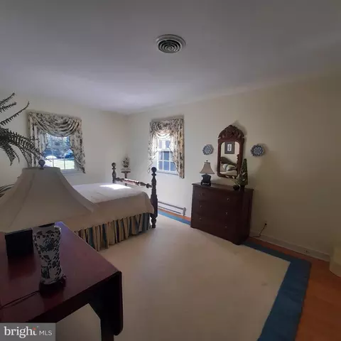 Bedroom - 157 Steamboat Run Rd, Shepherdstown, WV 25443 photo 5 of 16