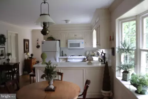 Kitchen - 157 Steamboat Run Rd, Shepherdstown, WV 25443 photo 2 of 4
