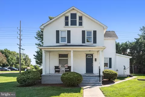 230 Prospect Ave, Charles Town, WV 25414
