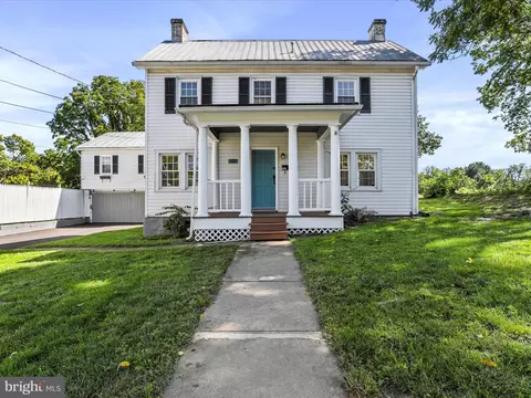 701 W 613 W Washington St, Charles Town, WV 25414