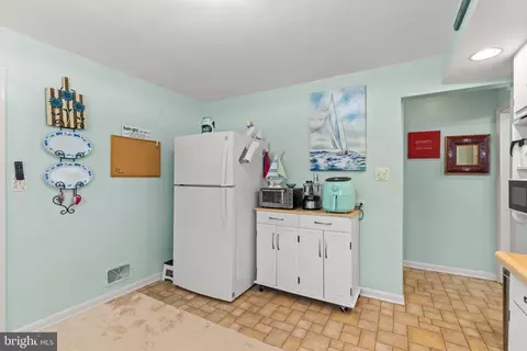 217 E 4th Ave, Ranson, WV 25438 photo 13