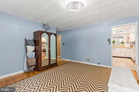 217 E 4th Ave, Ranson, WV 25438 photo 8