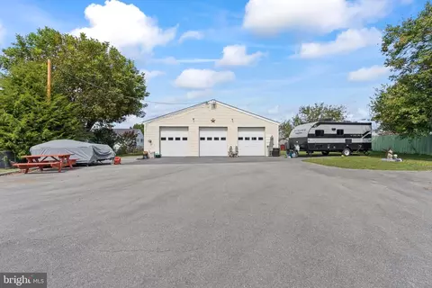 217 E 4th Ave, Ranson, WV 25438 photo 36