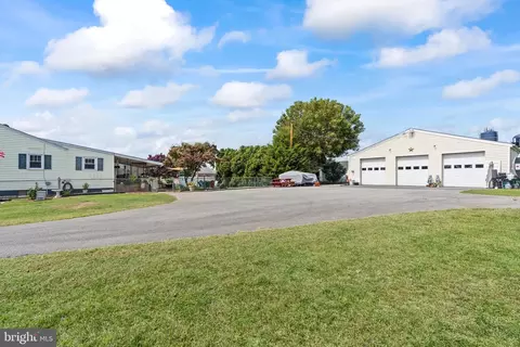 217 E 4th Ave, Ranson, WV 25438 photo 37