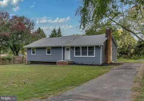 51 Mockingbird Ln, Shepherdstown, WV 25443