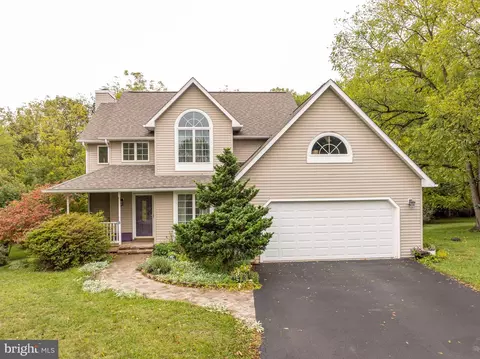 94 Shady Meadows Ct, Charles Town, WV 25414