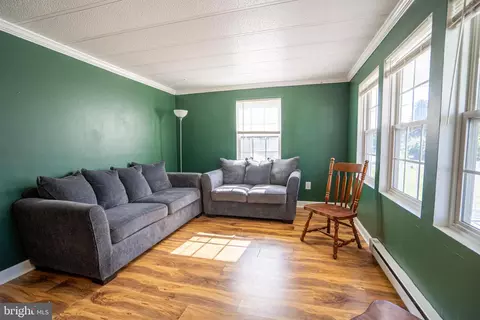 Living - 44 Orchard Dr, Ranson, WV 25438 photo 2 of 2