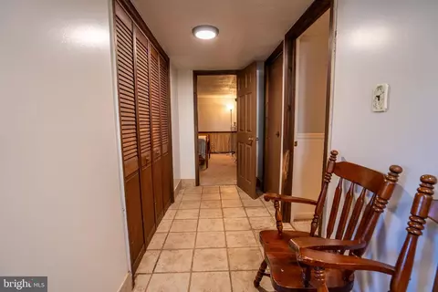 Entry Way - 44 Orchard Dr, Ranson, WV 25438 photo 2 of 2