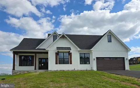 468 Shade Tree Ln, Shenandoah Junction, WV 25442